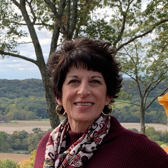 Meet your Posher, Nicki - Picture 1 of 1